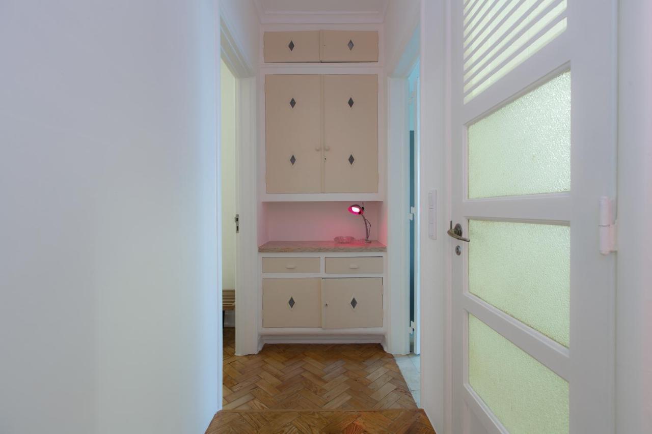 Cabral 5 Stars View Apartment Lisbon Luaran gambar